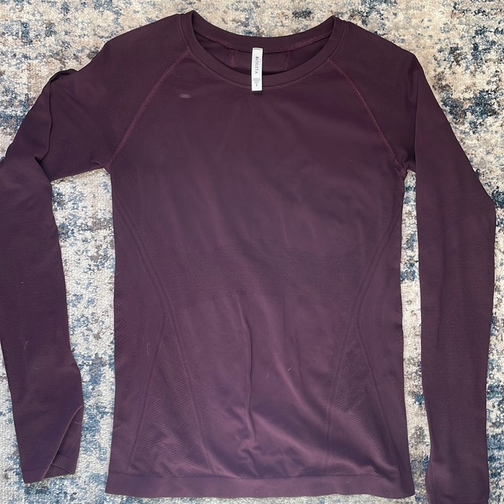 Athleta long sleeve workout top